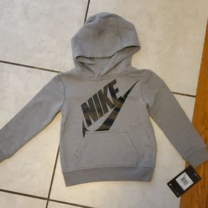 NEW Nike blouse 2 years old boy grey sweater with a hoodie